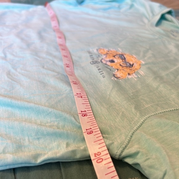 LJ by Lauren James Long Sleeve Sun Shirt with Dog - Picture 8 of 9